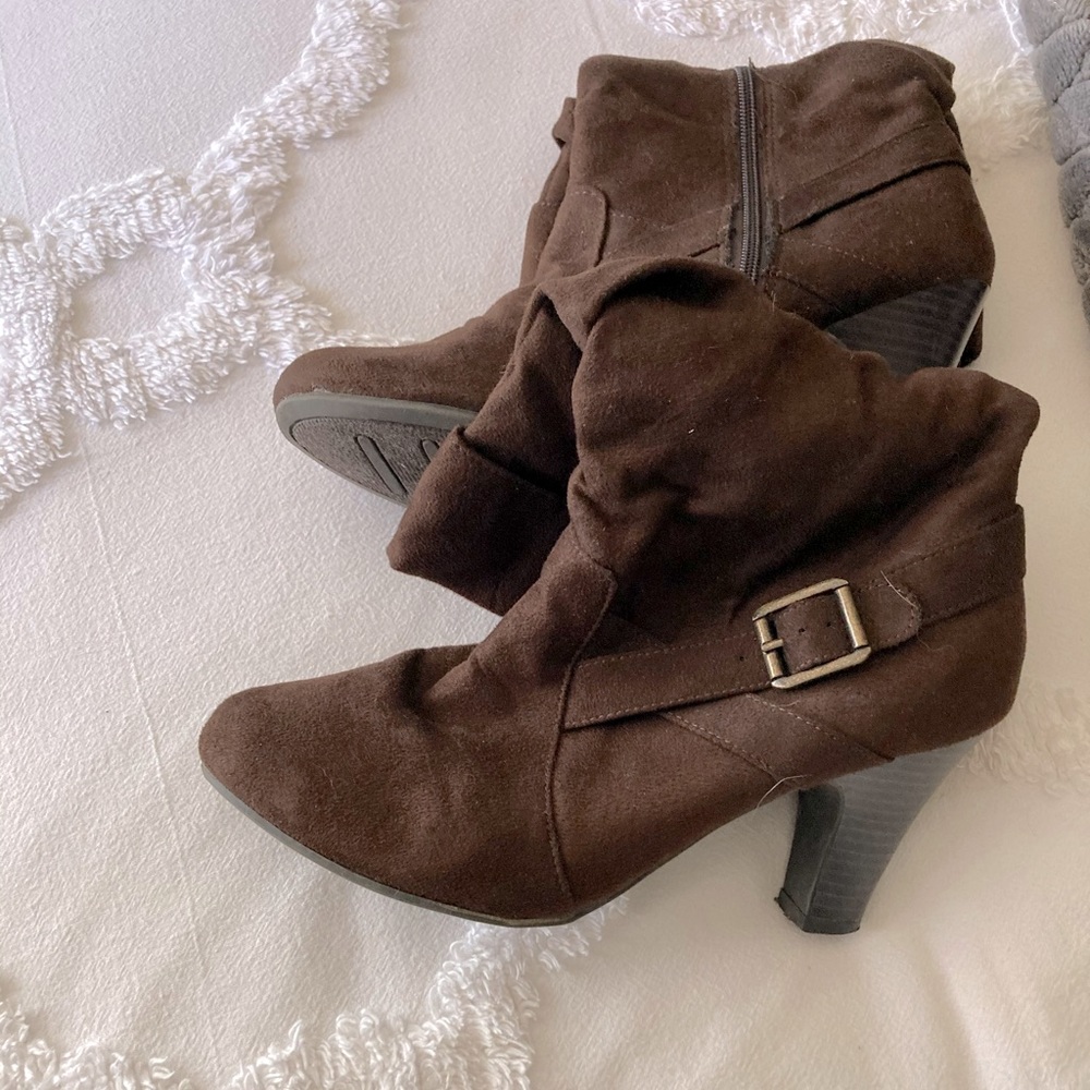Boots - Picture 1 of 6